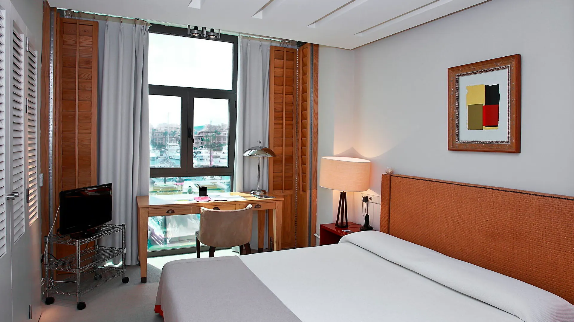 Hotel Mim Sotogrande Club Maritimo 5*,